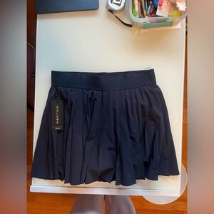 NWT Aritzia Golden Tennis Pro Mini Skort
